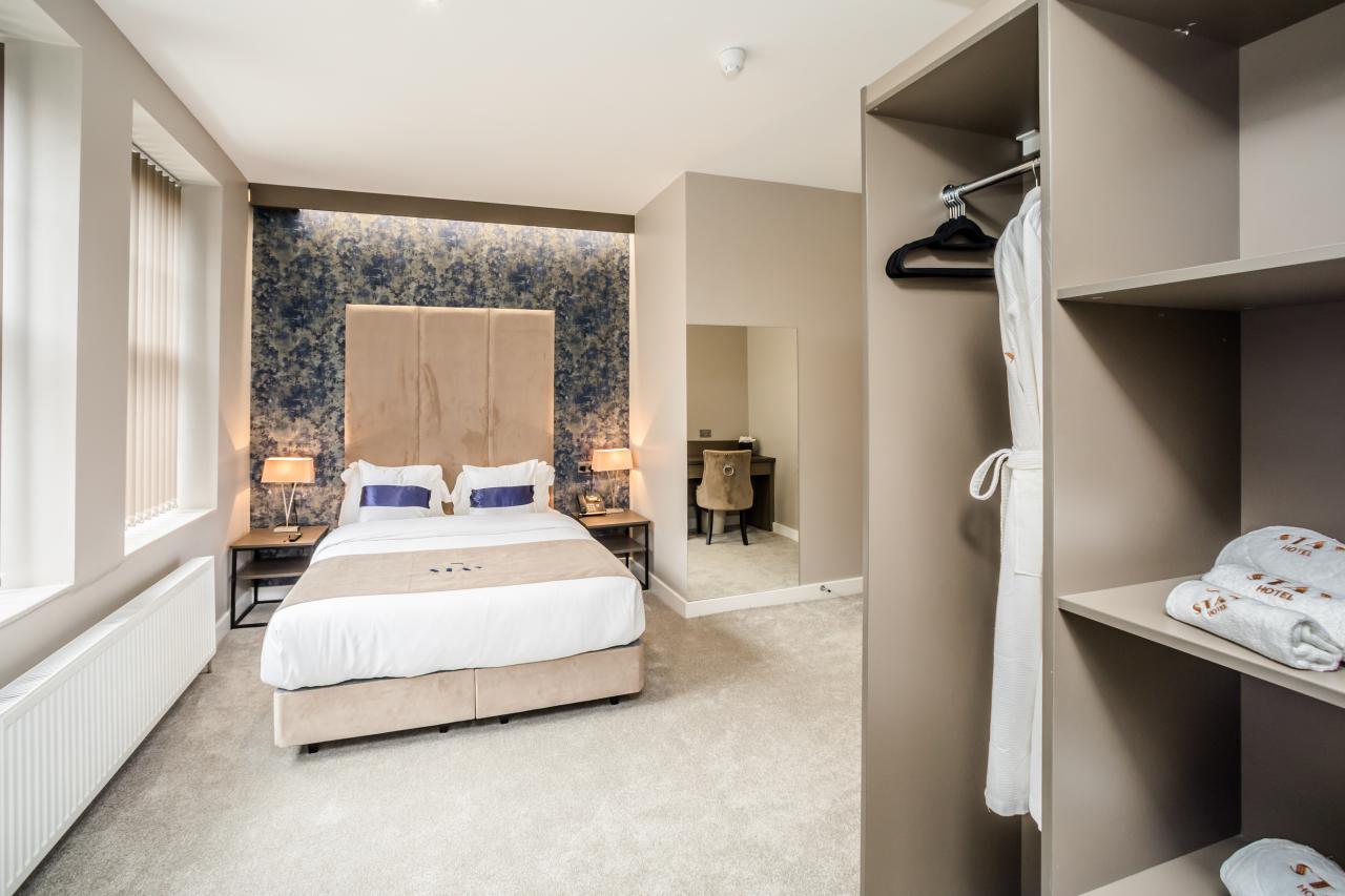 DELUXE QUEEN ROOMS Stay Hotel